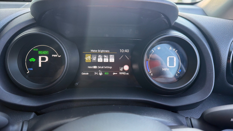 Toyota Yaris 1.5 Hybrid Design 5dr CVT Hybrid Hatchback